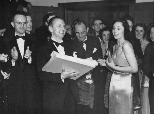 Mostre EP riceve un  premio Fotografia Washington 1941